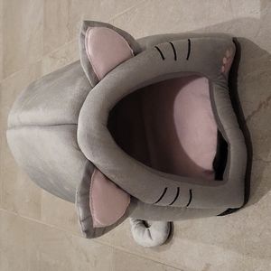 NWT SHEIN Small Pet Bed